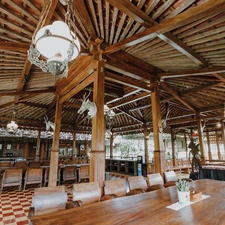 Joglo Ayem Tentrem Prambanan Εξωτερικό φωτογραφία