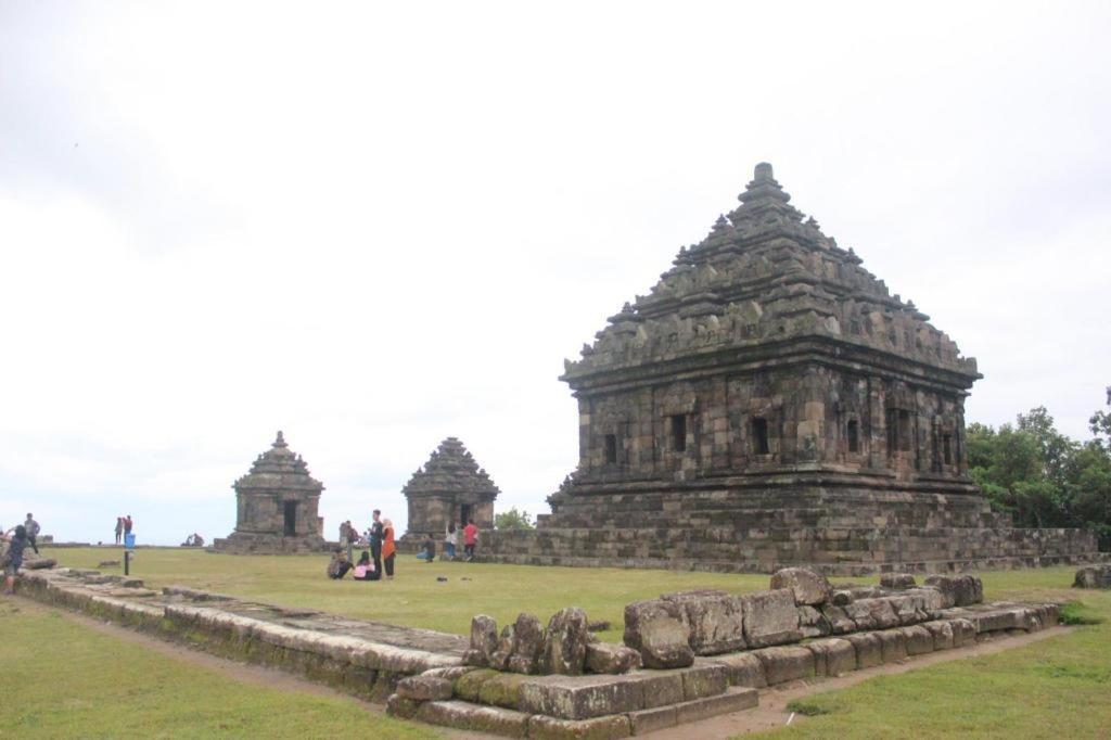 Joglo Ayem Tentrem Prambanan Εξωτερικό φωτογραφία