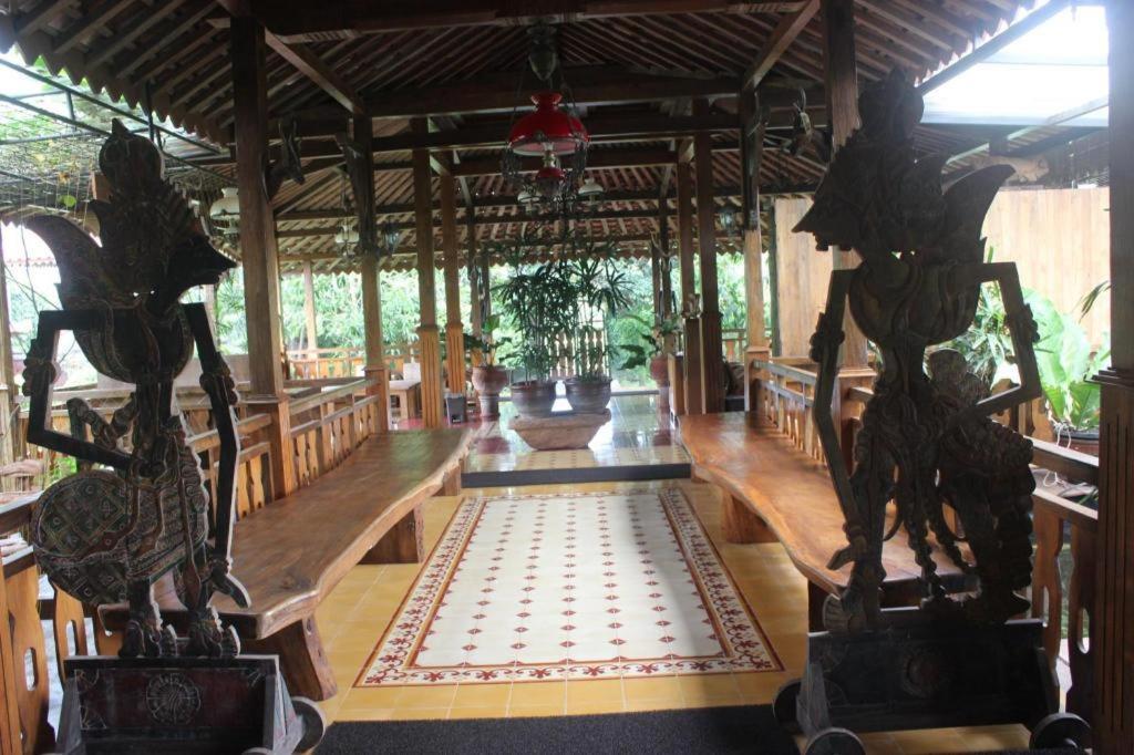 Joglo Ayem Tentrem Prambanan Εξωτερικό φωτογραφία