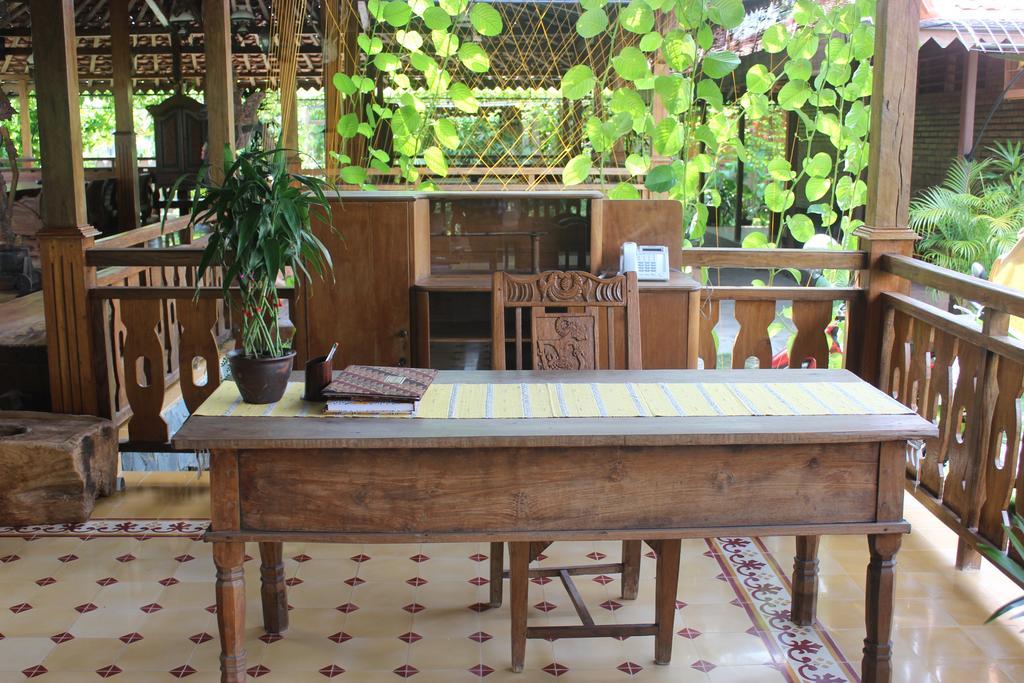 Joglo Ayem Tentrem Prambanan Εξωτερικό φωτογραφία